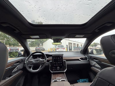 2027 GMC Acadia AWD Denali Ultimate