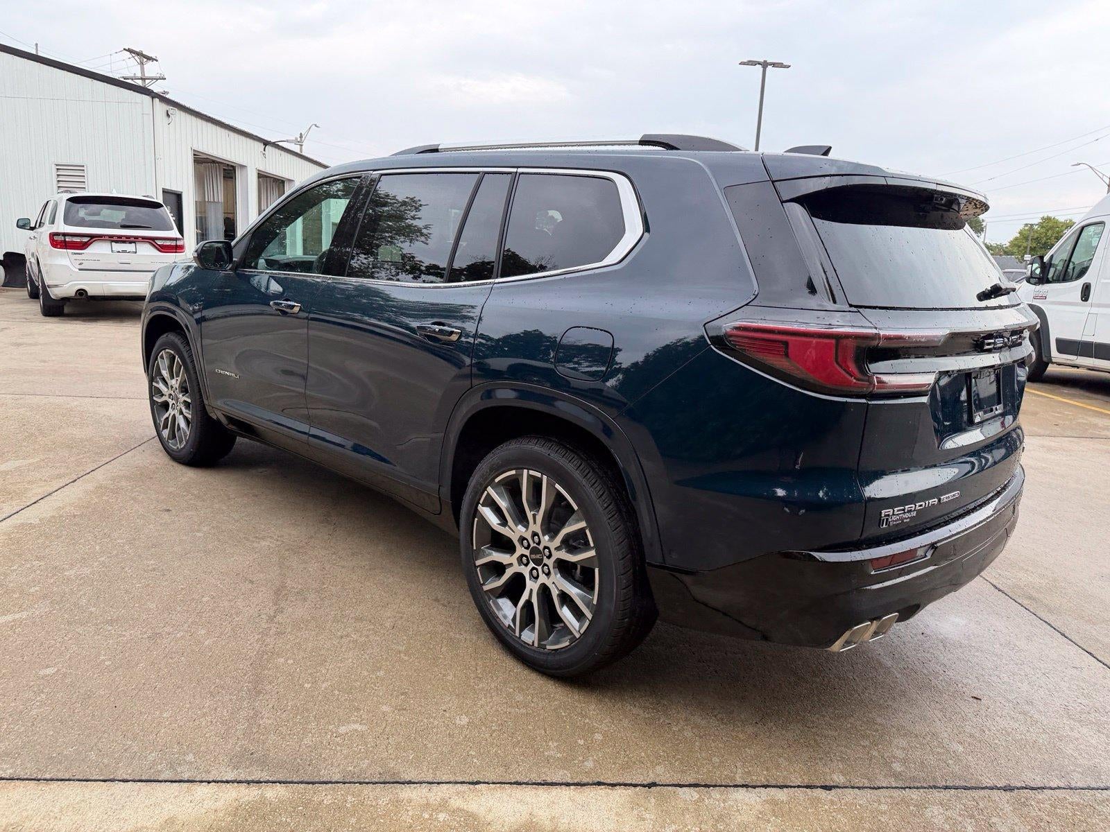 2027 GMC Acadia AWD Denali Ultimate