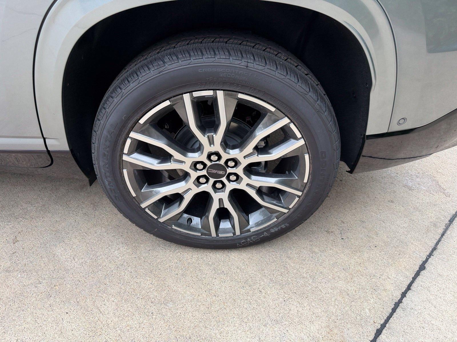 2027 GMC Acadia AWD Denali Ultimate