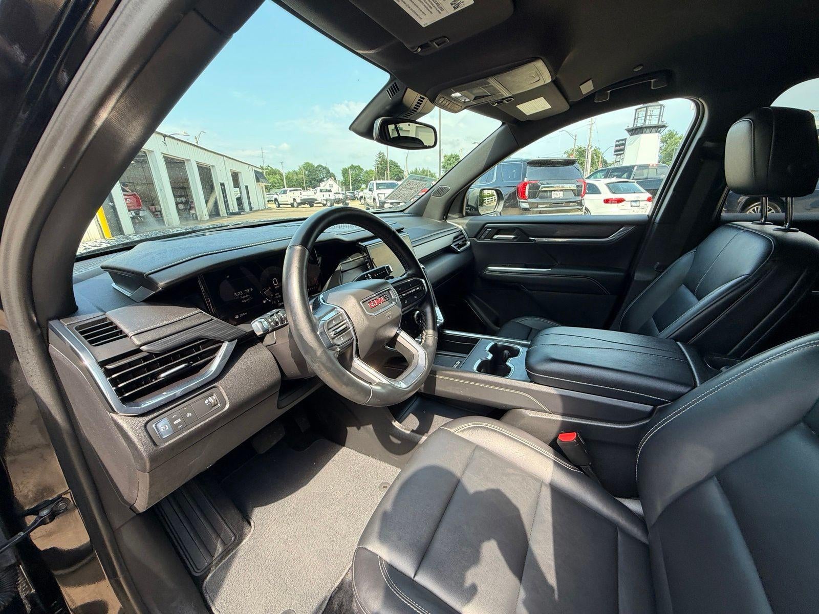 2024 GMC Acadia Elevation