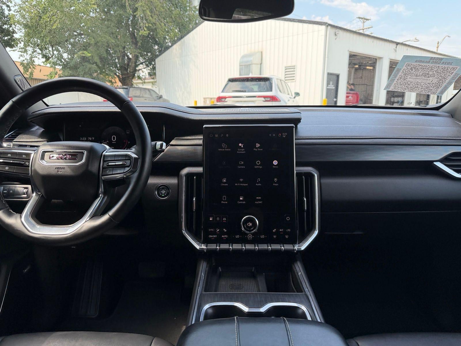 2024 GMC Acadia Elevation