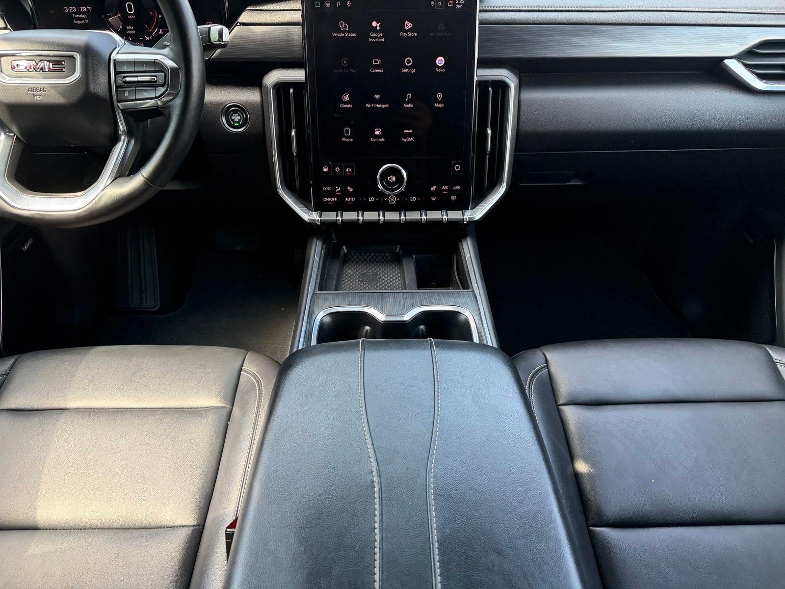 2024 GMC Acadia Elevation