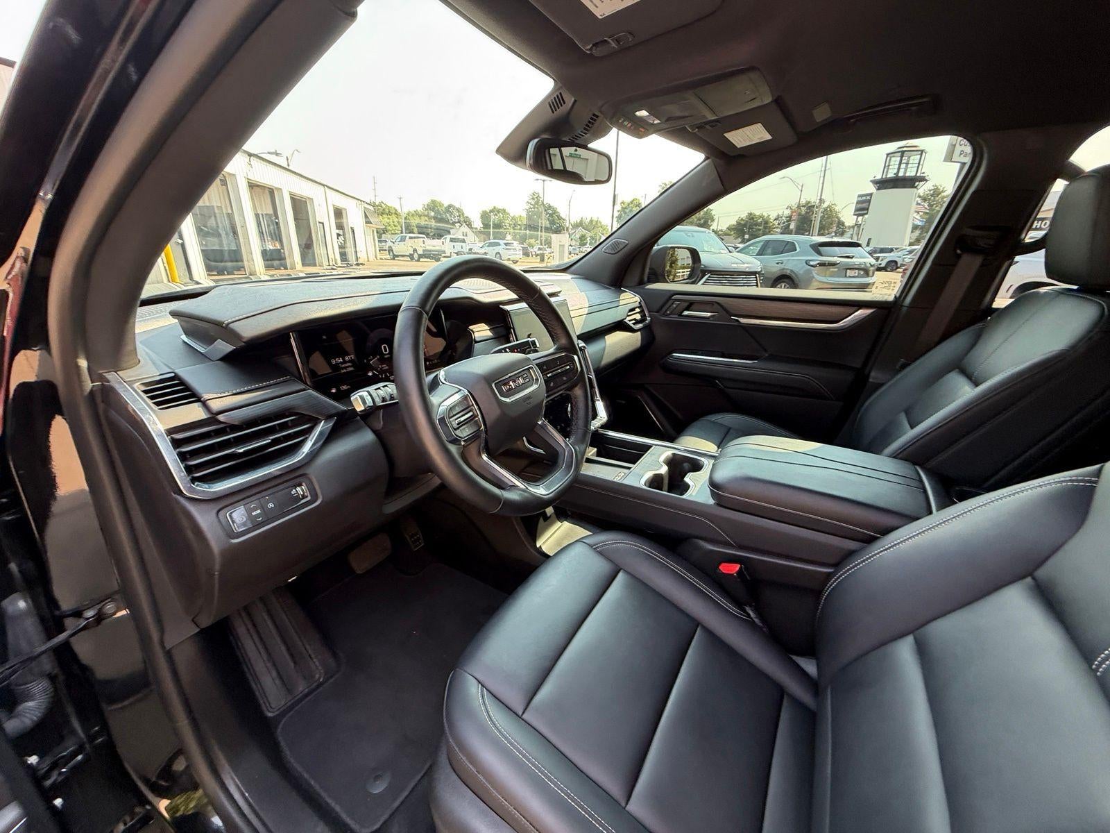 2024 GMC Acadia Elevation