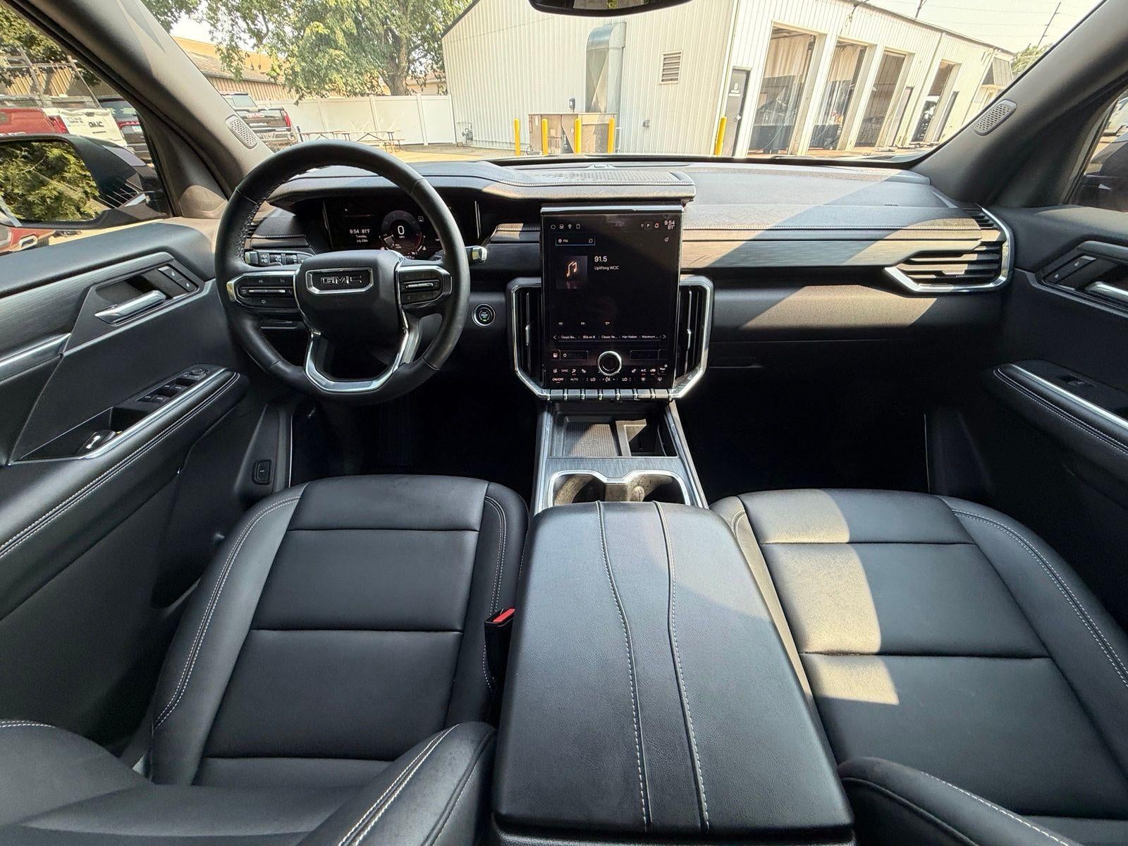 2024 GMC Acadia Elevation