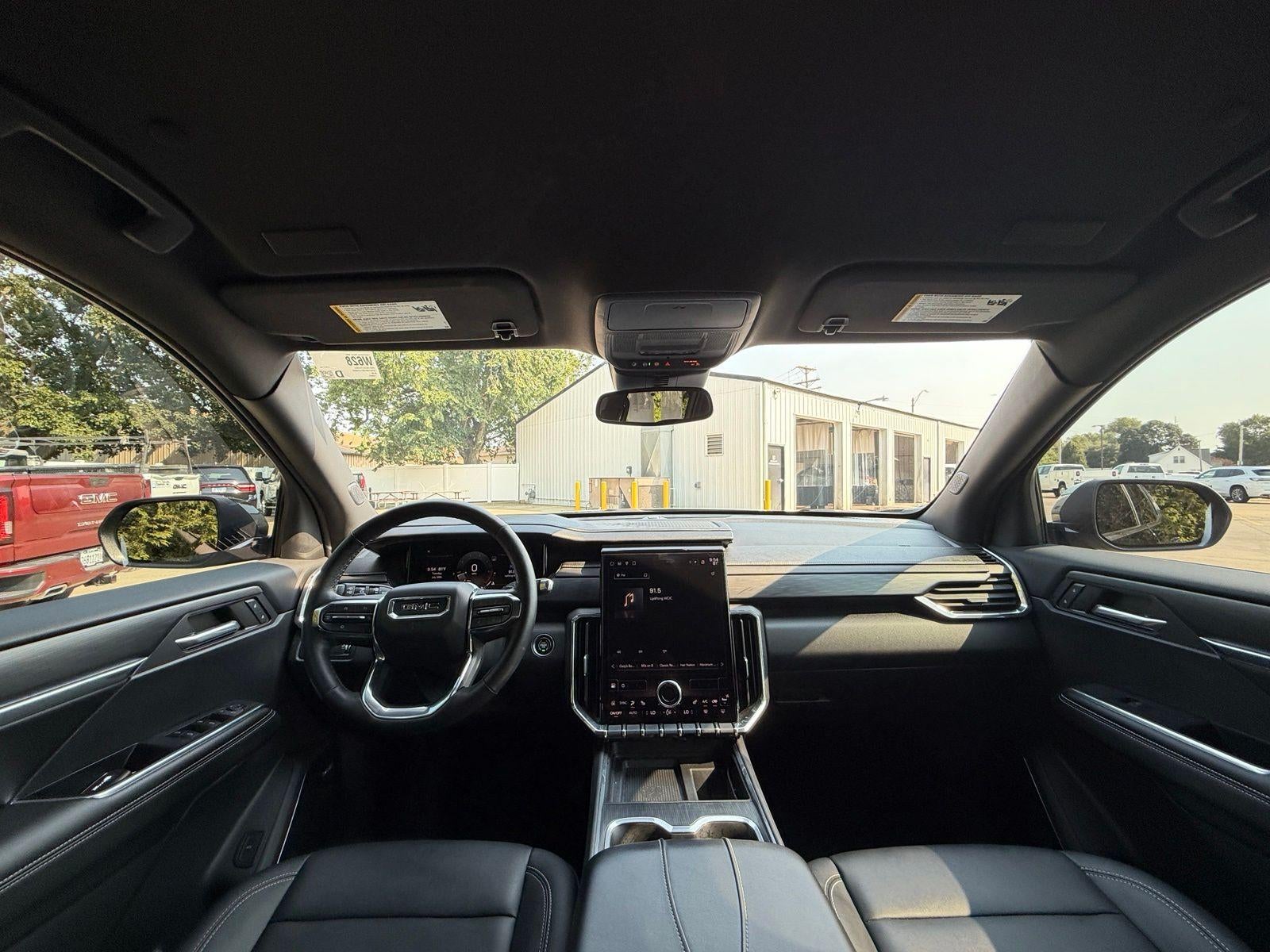 2024 GMC Acadia Elevation