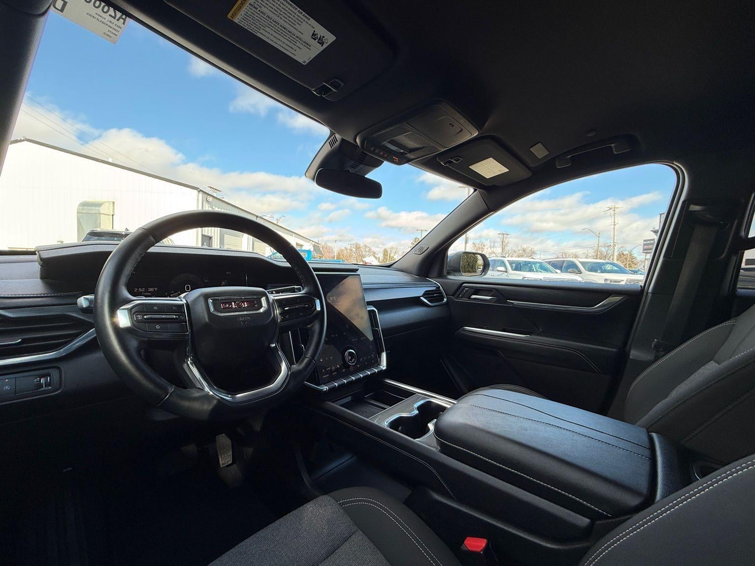 2025 GMC Acadia Elevation