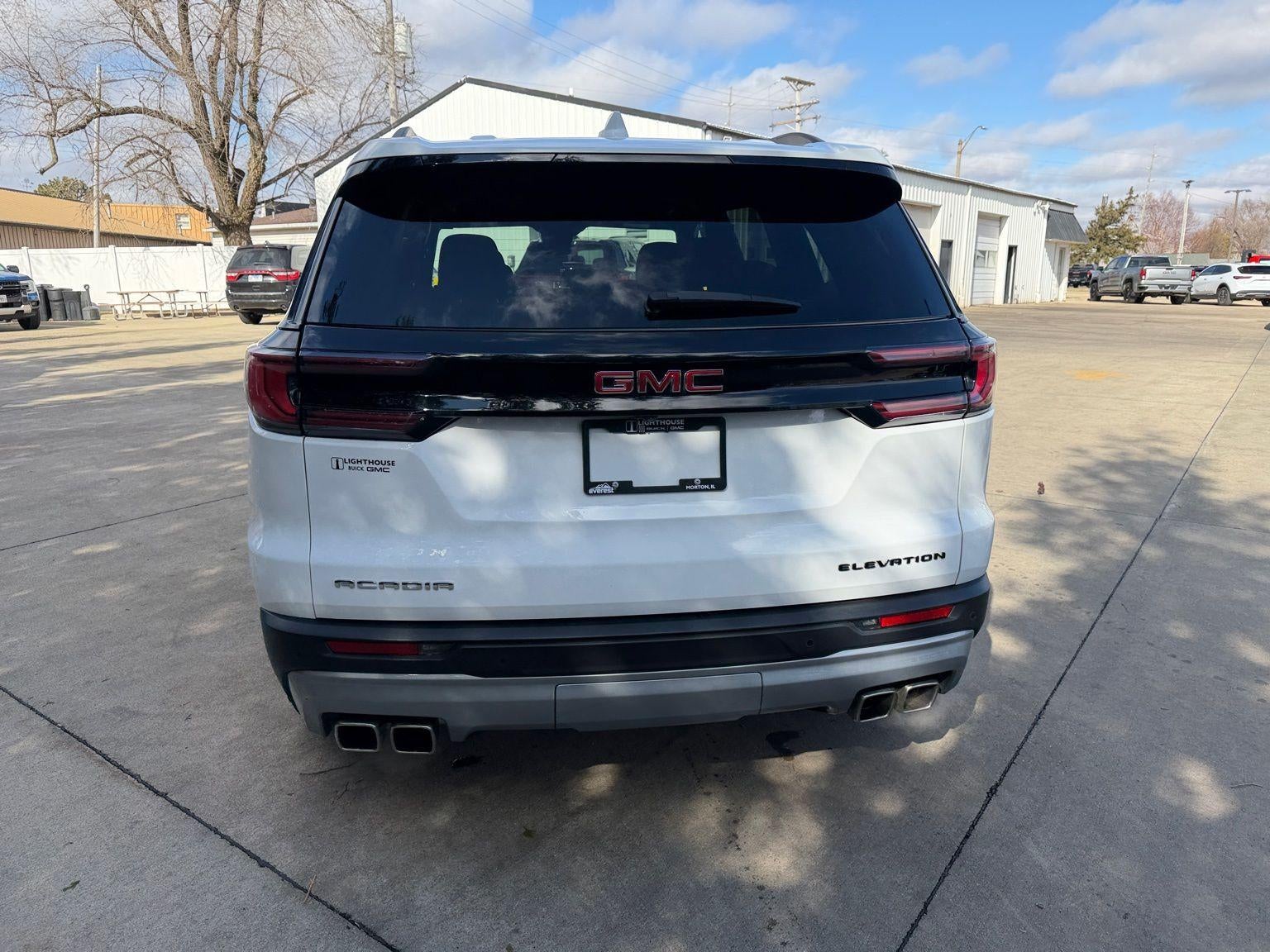 2025 GMC Acadia Elevation