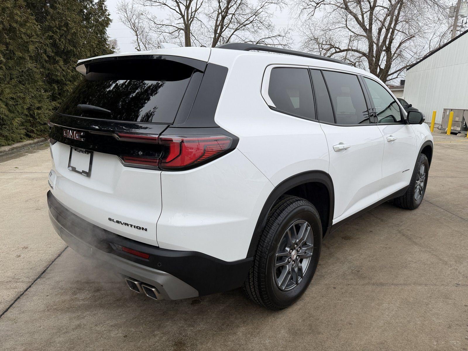2025 GMC Acadia Elevation