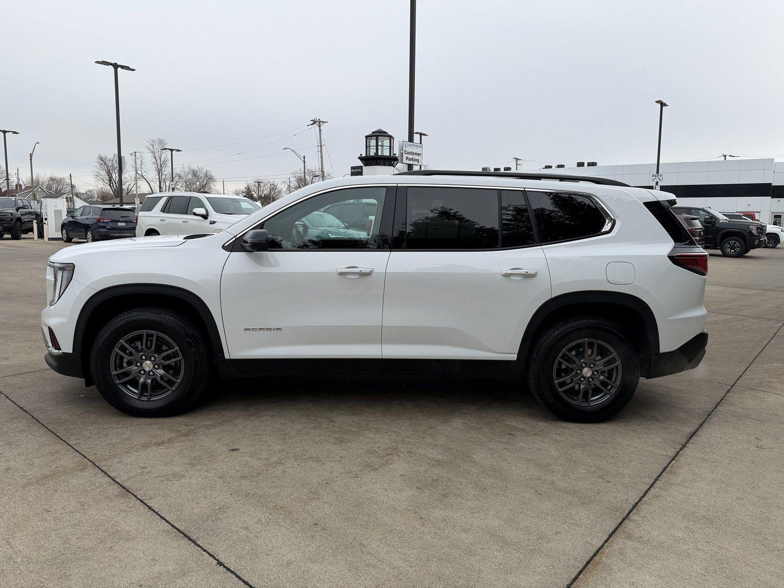 2025 GMC Acadia Elevation