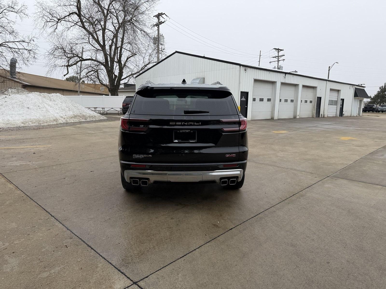 2025 GMC Acadia Denali