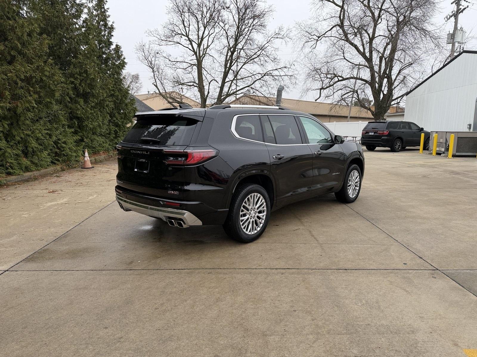 2025 GMC Acadia Denali
