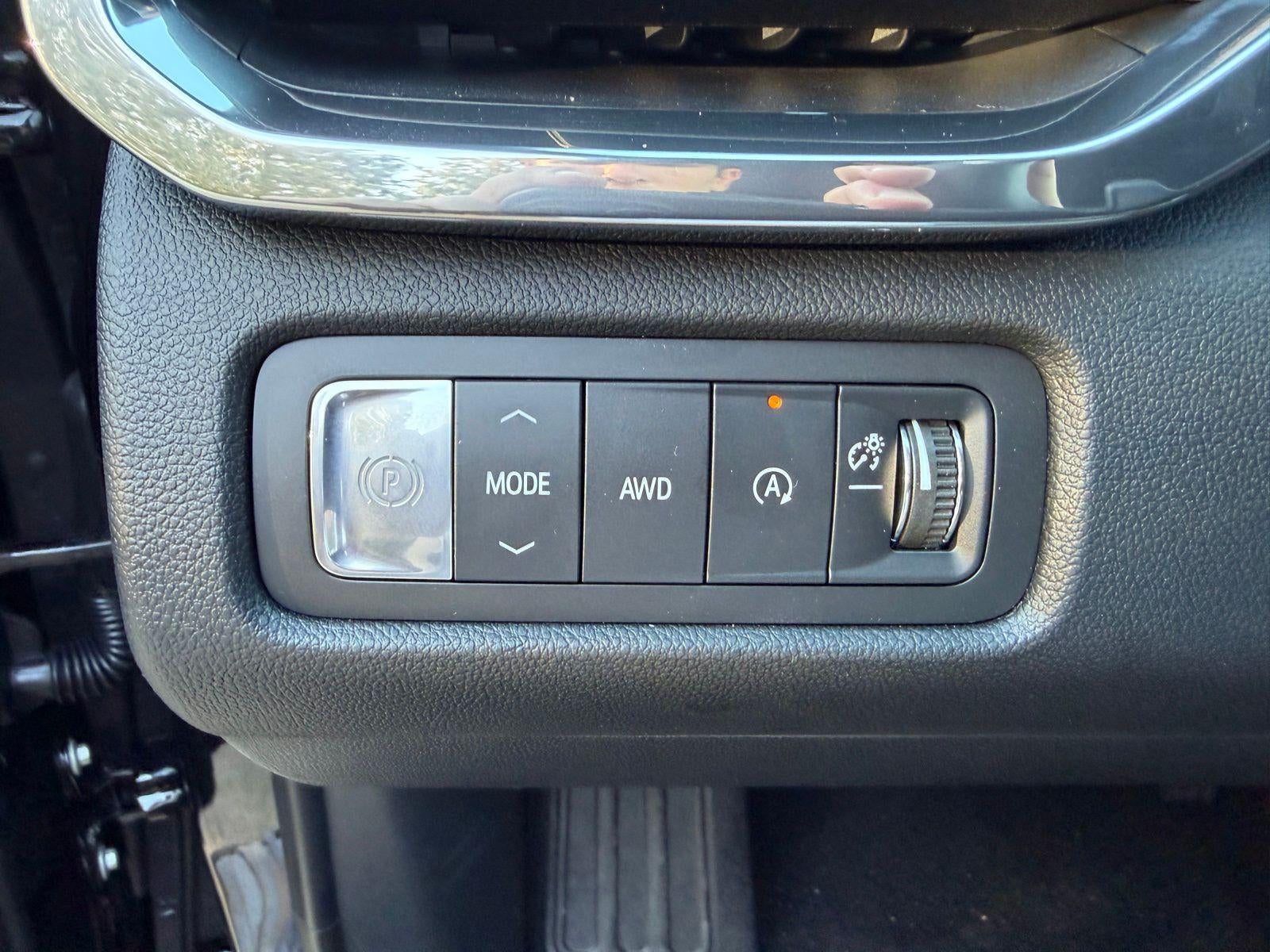 2026 GMC Acadia AWD Elevation