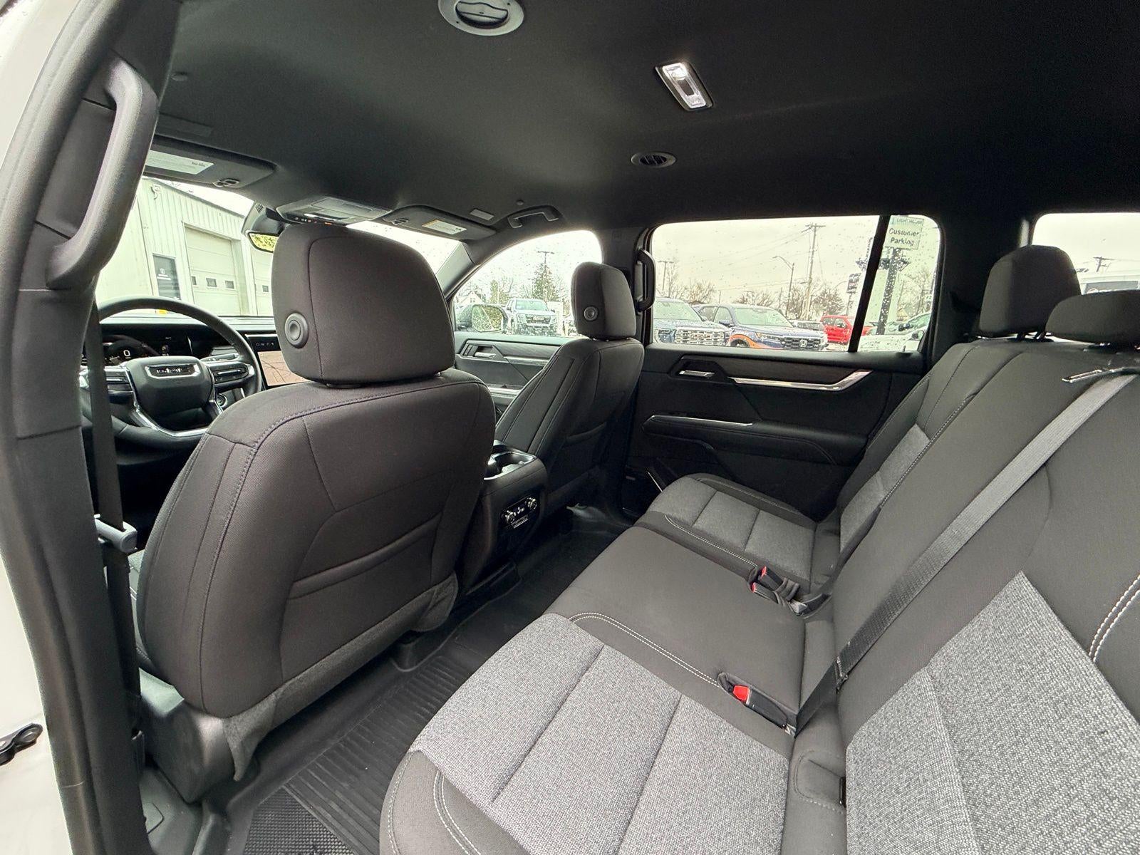 2026 GMC Acadia AWD Elevation