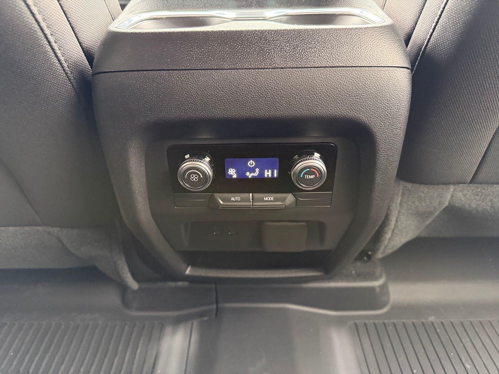 2026 GMC Acadia AWD Elevation