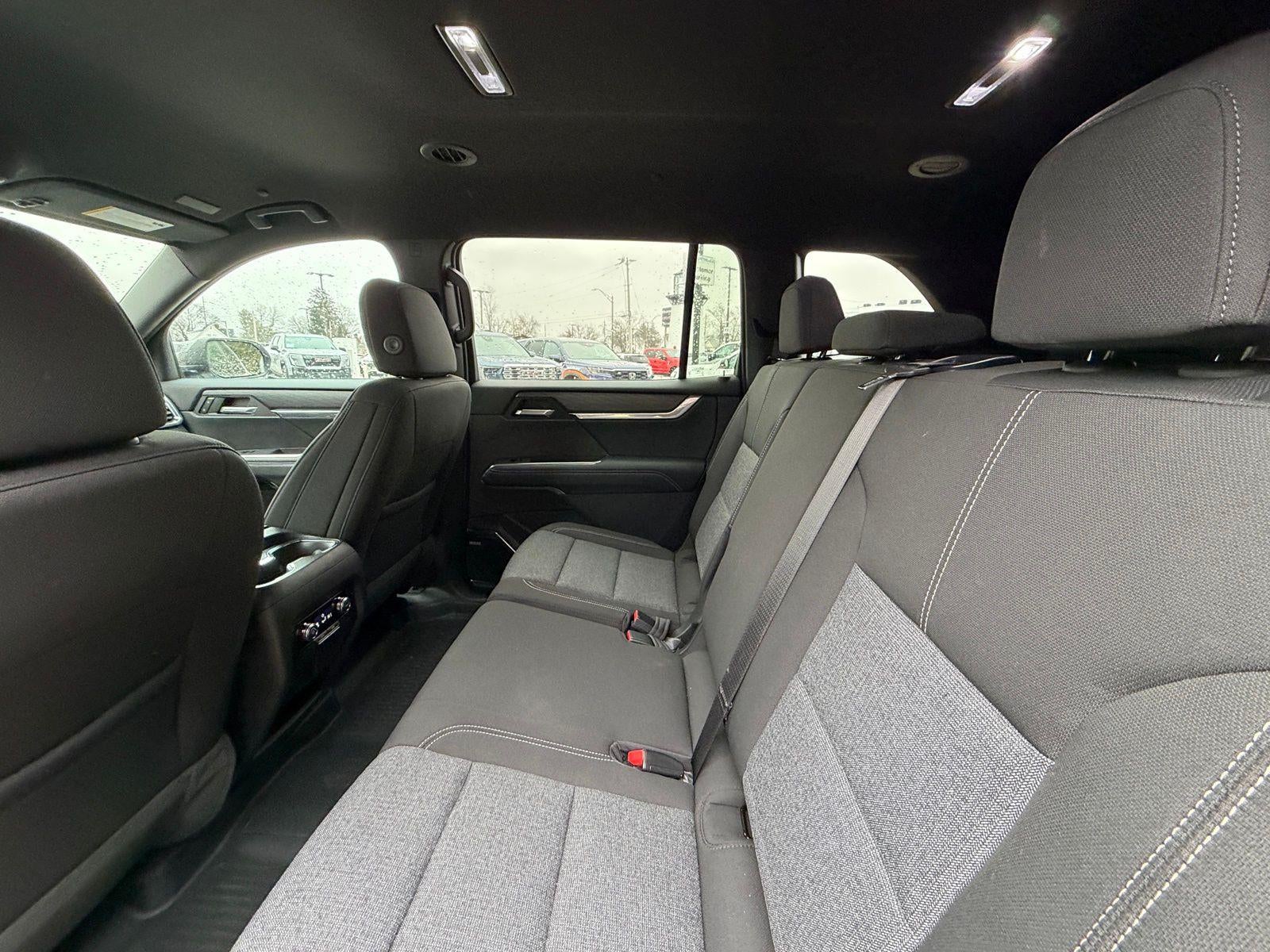 2026 GMC Acadia AWD Elevation