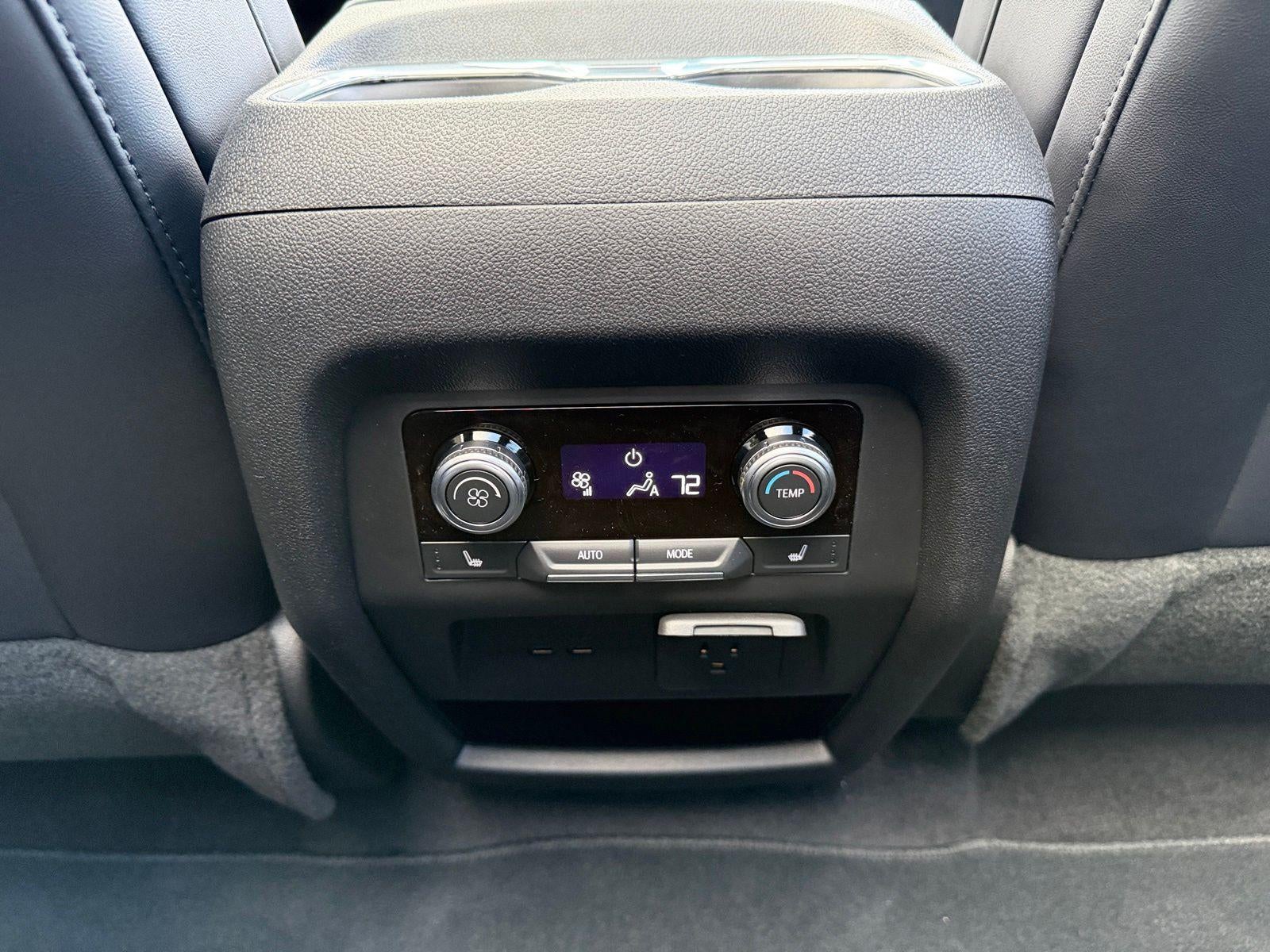 2026 GMC Acadia AWD Elevation