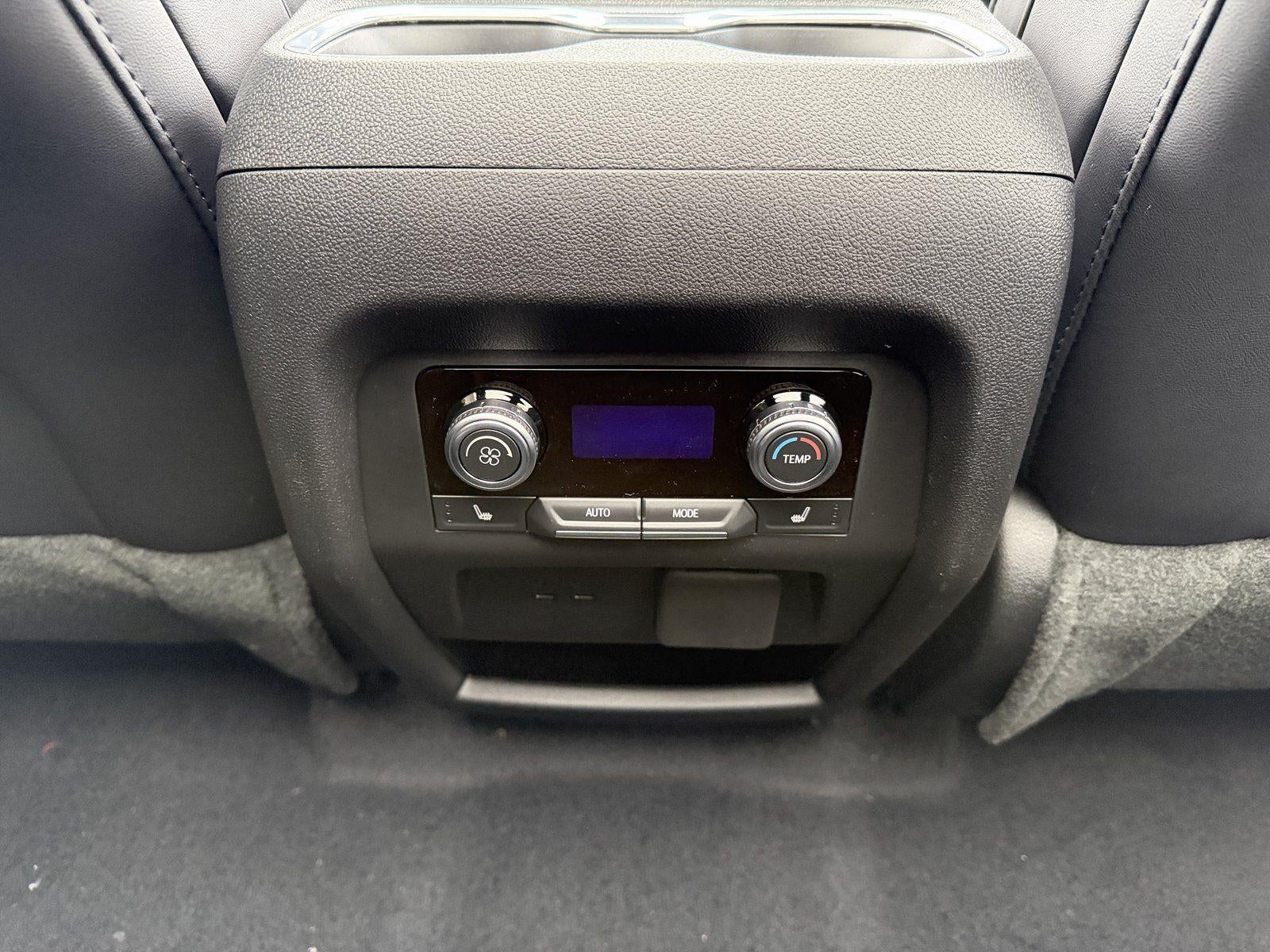 2026 GMC Acadia AWD Elevation