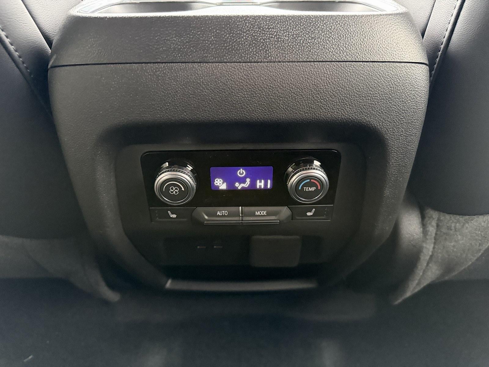 2026 GMC Acadia AWD Elevation