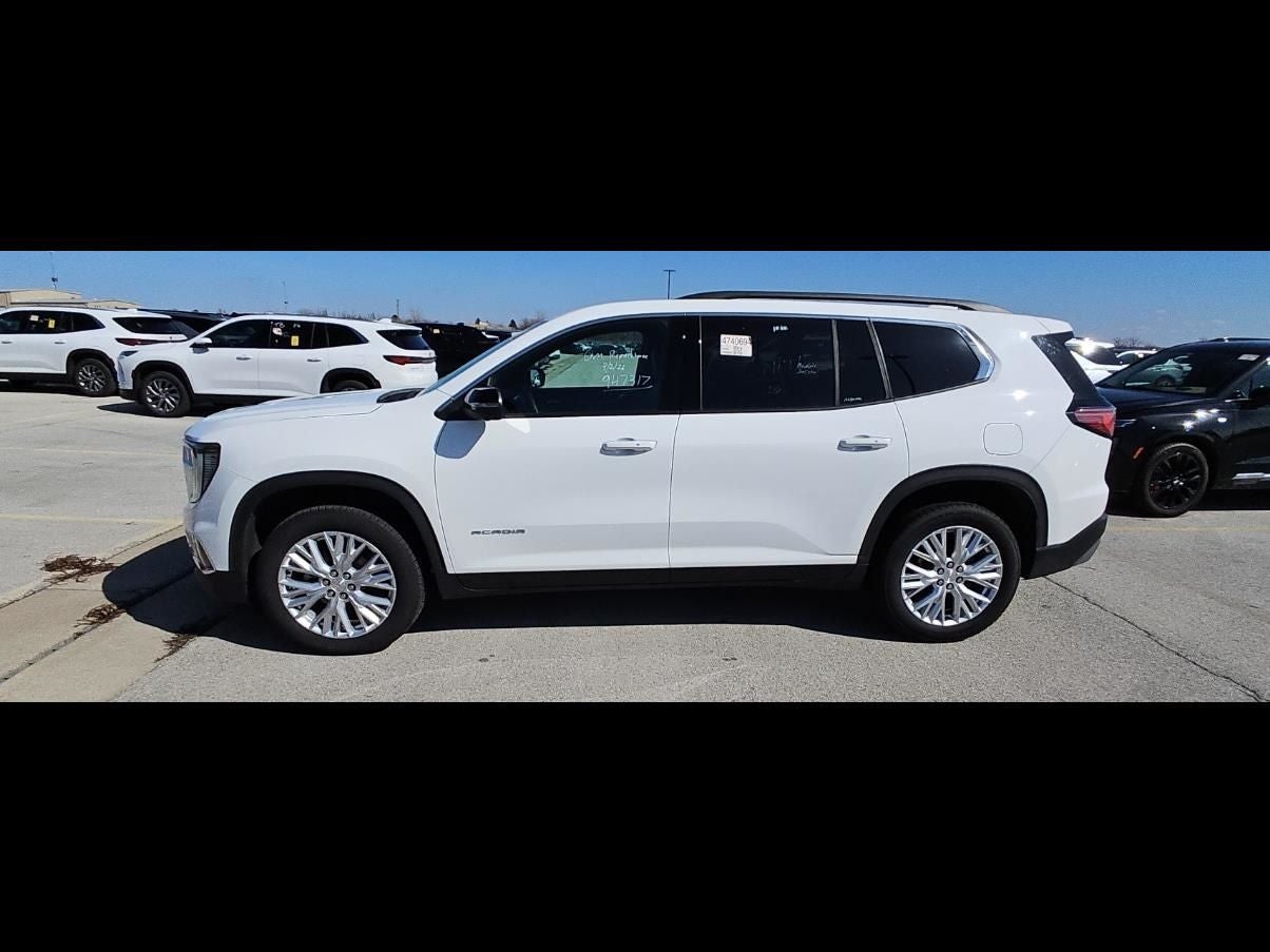 2025 GMC Acadia Elevation