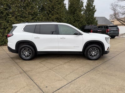 2025 GMC Acadia Elevation