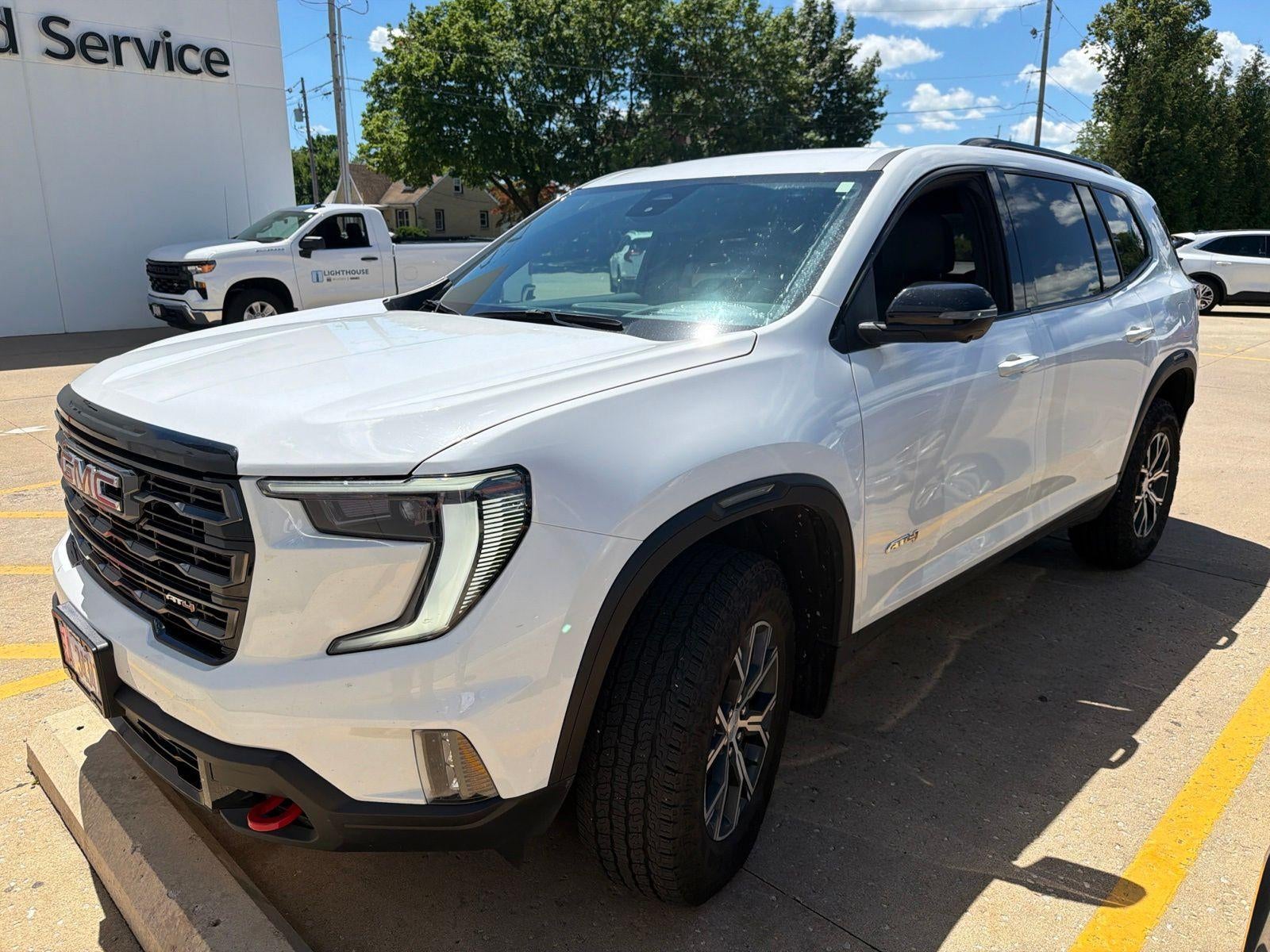 2024 GMC Acadia AT4