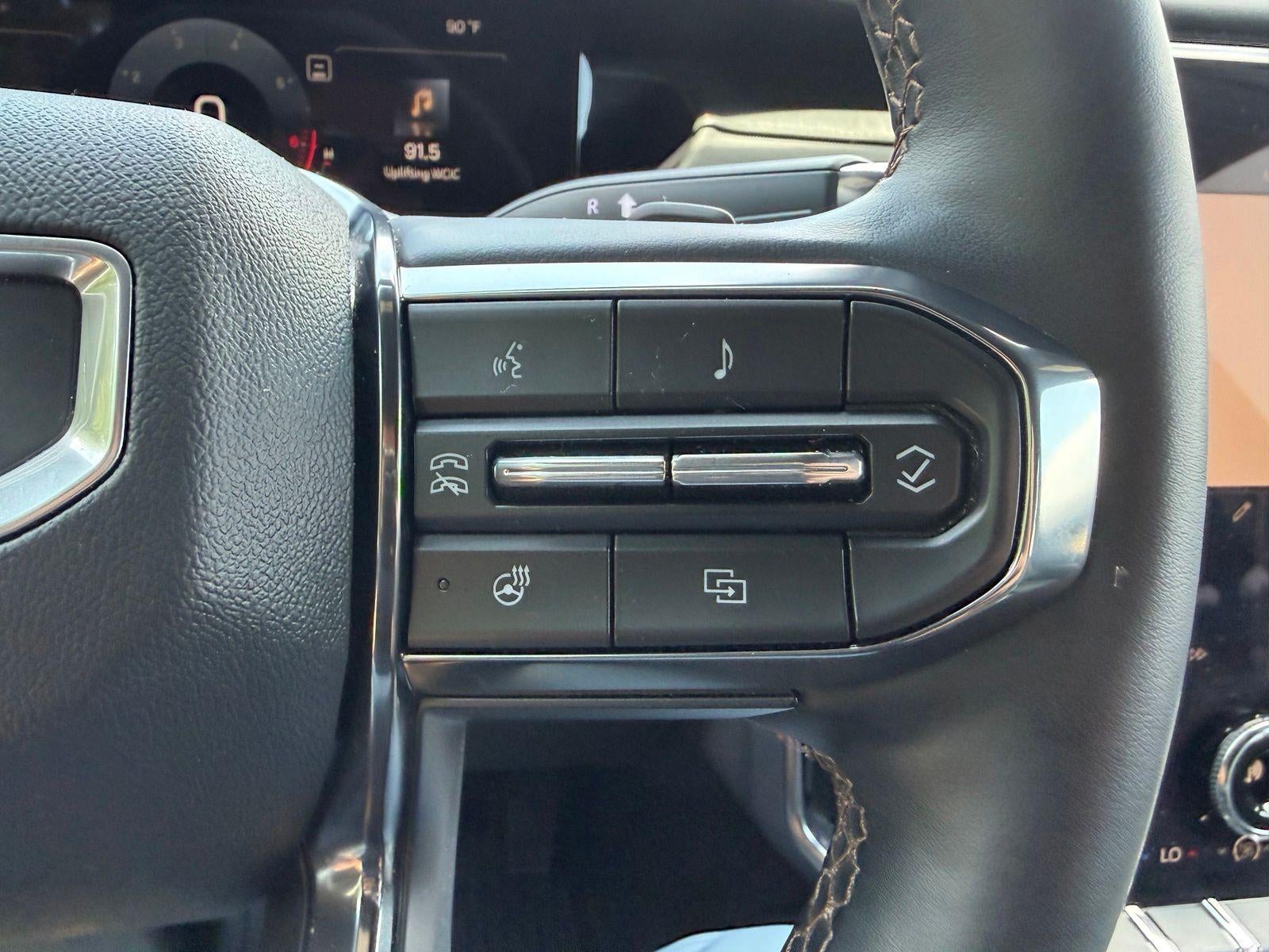 2024 GMC Acadia AT4