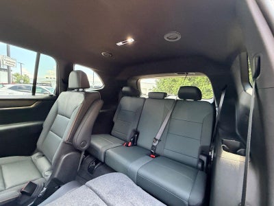 2024 GMC Acadia AT4