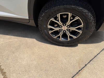 2024 GMC Acadia AT4