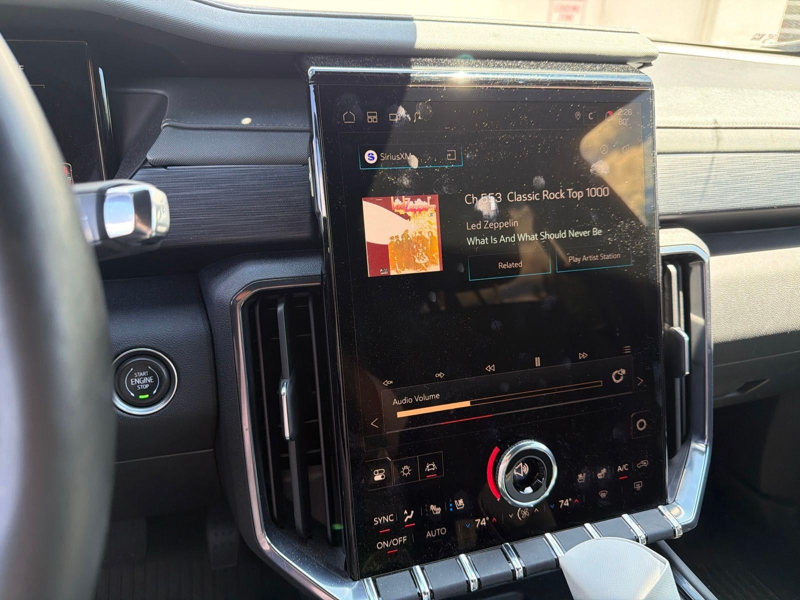 2024 GMC Acadia AT4