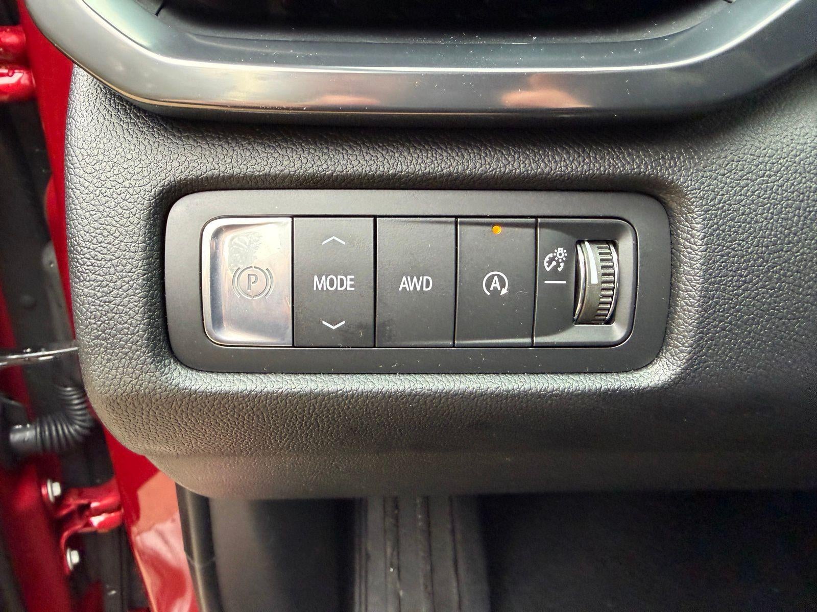 2026 GMC Acadia AWD AT4