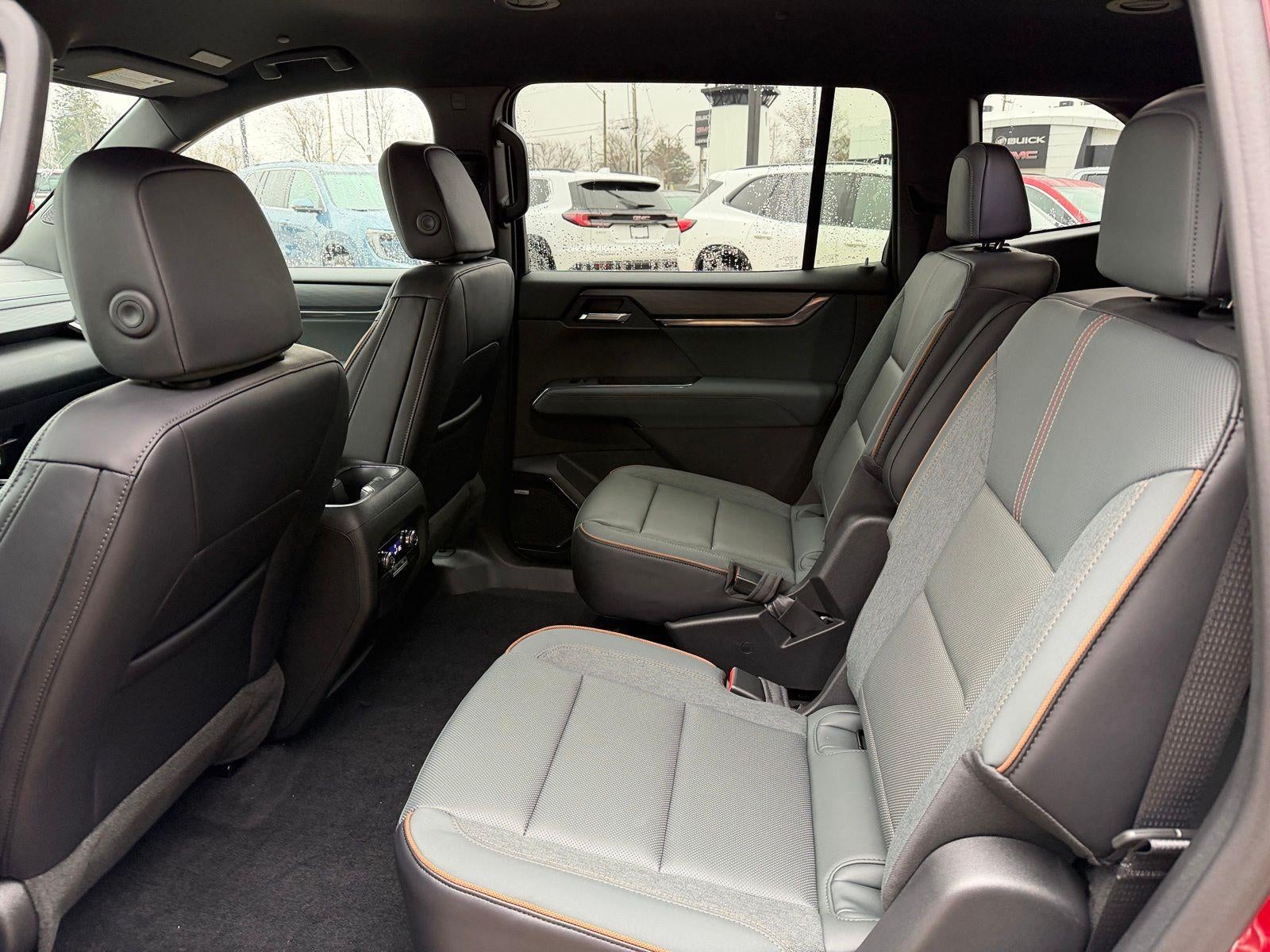 2026 GMC Acadia AWD AT4