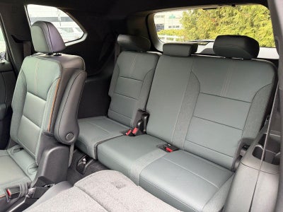 2026 GMC Acadia AWD AT4