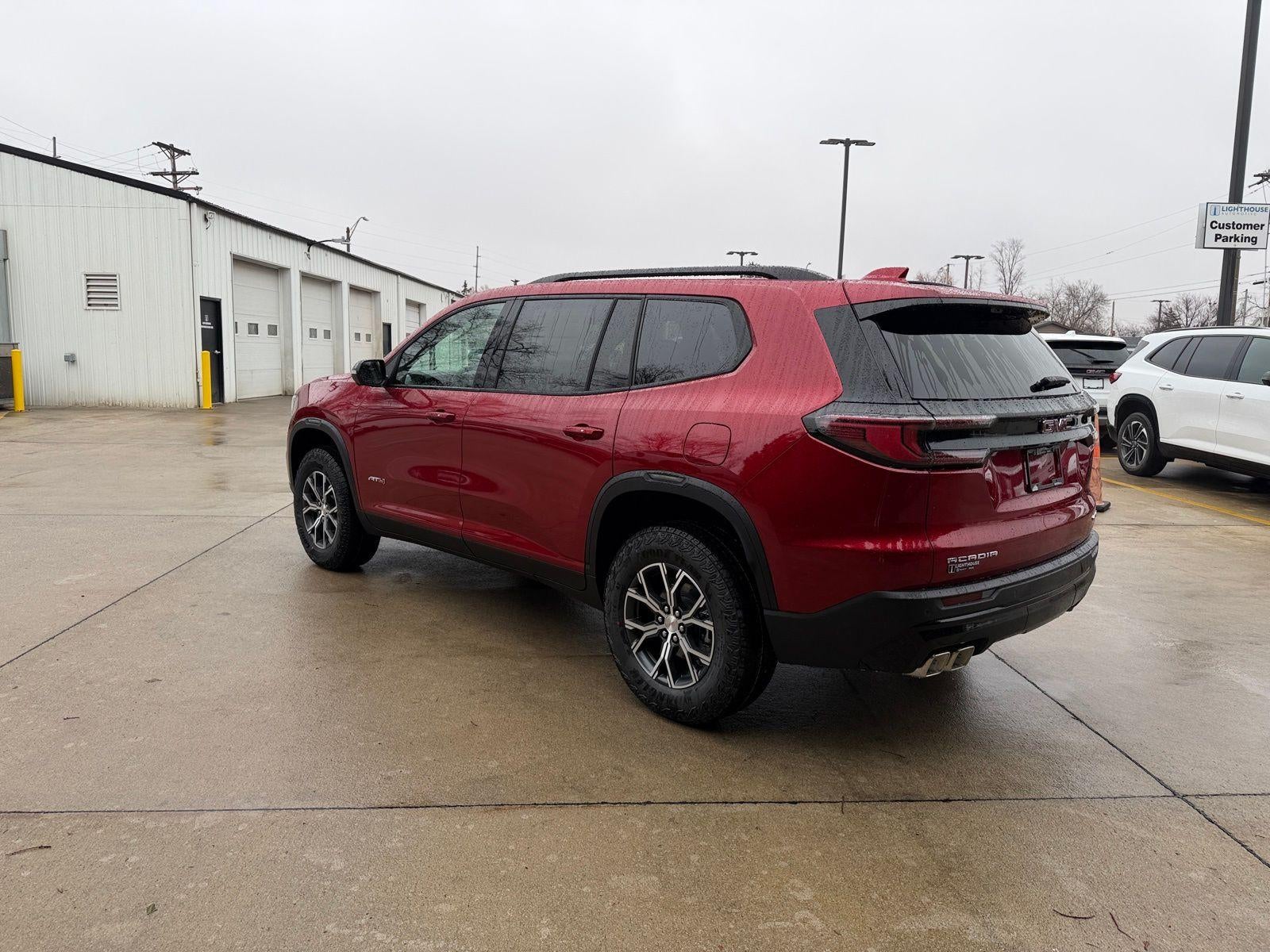 2026 GMC Acadia AWD AT4