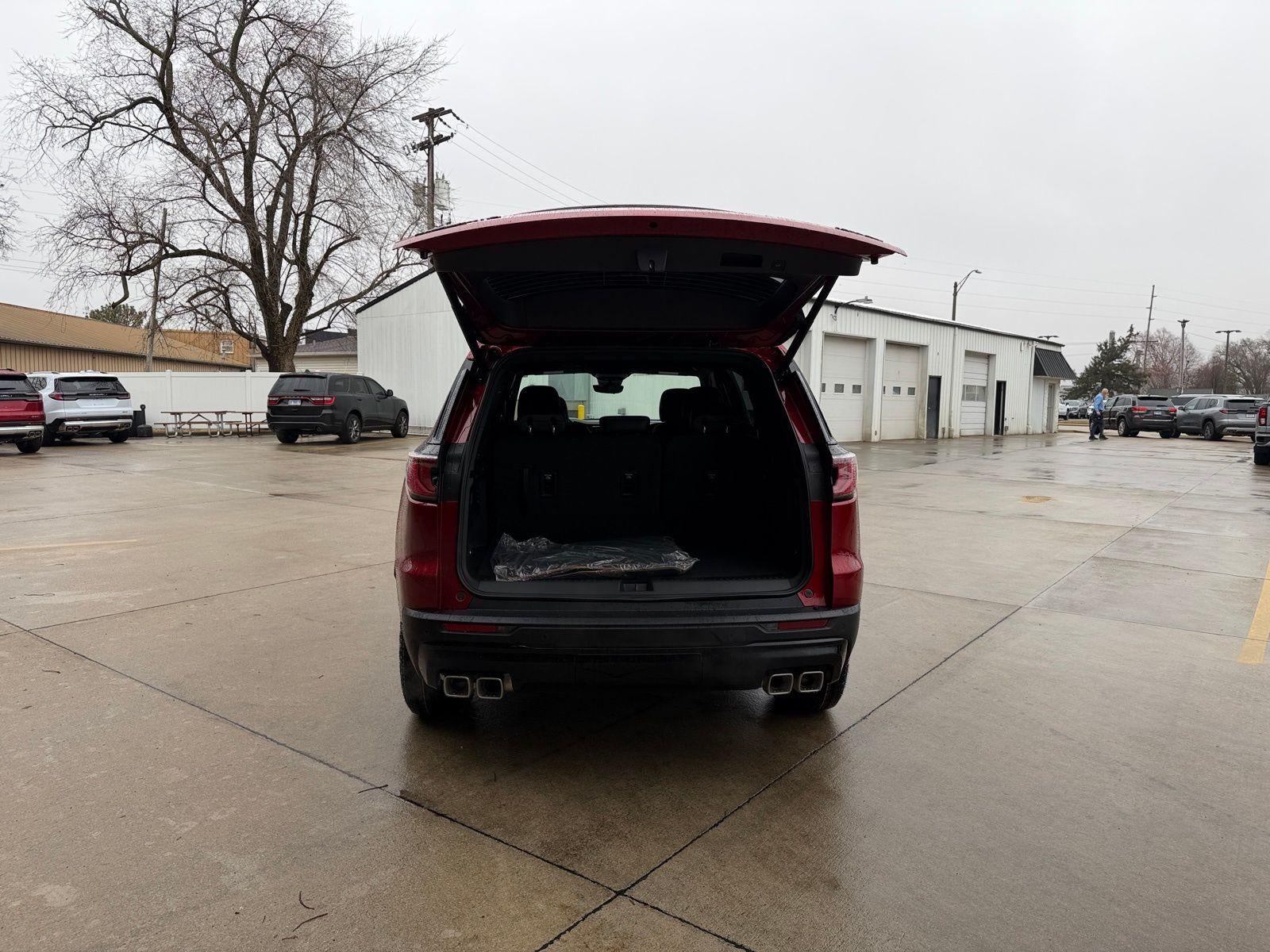 2026 GMC Acadia AWD AT4