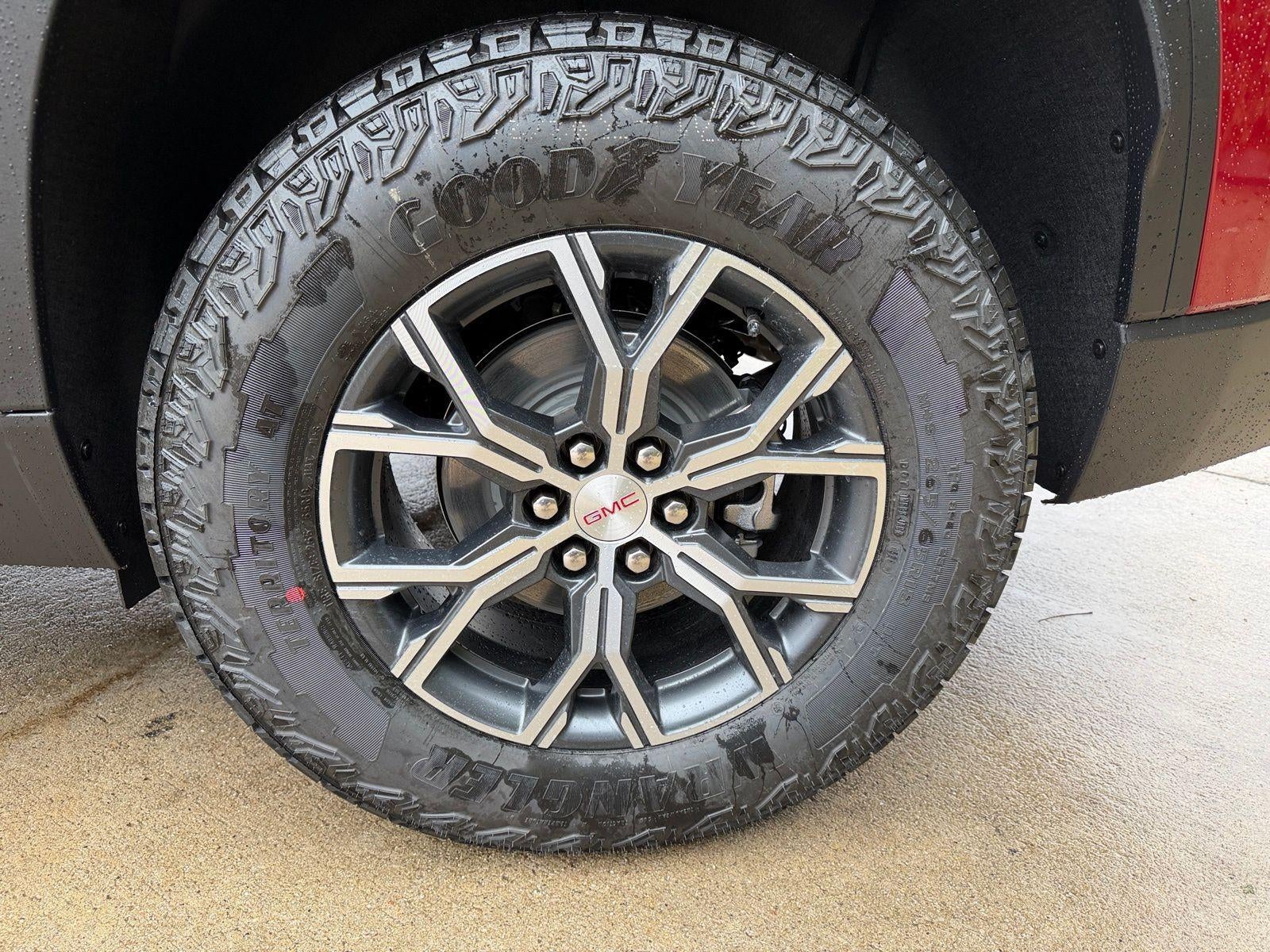 2026 GMC Acadia AWD AT4