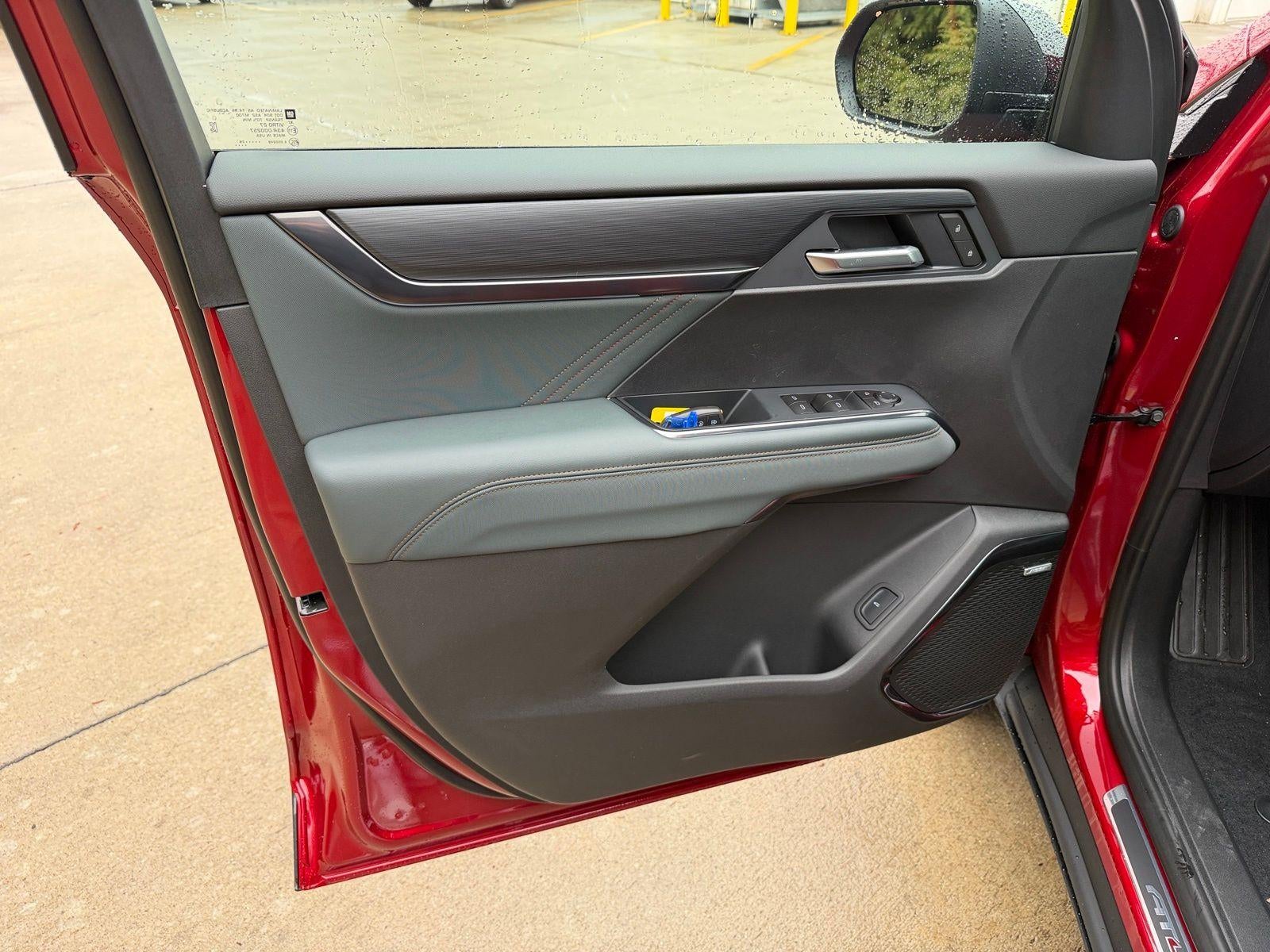 2026 GMC Acadia AWD AT4