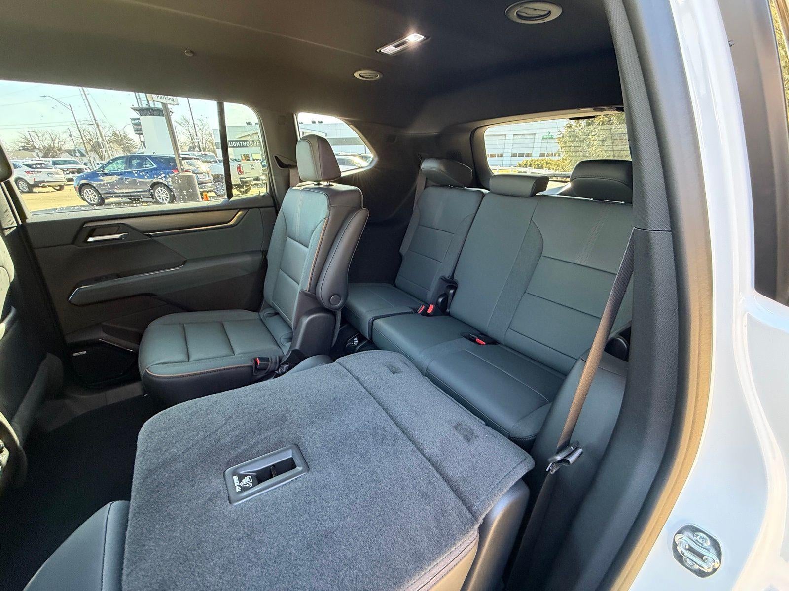 2026 GMC Acadia AWD AT4