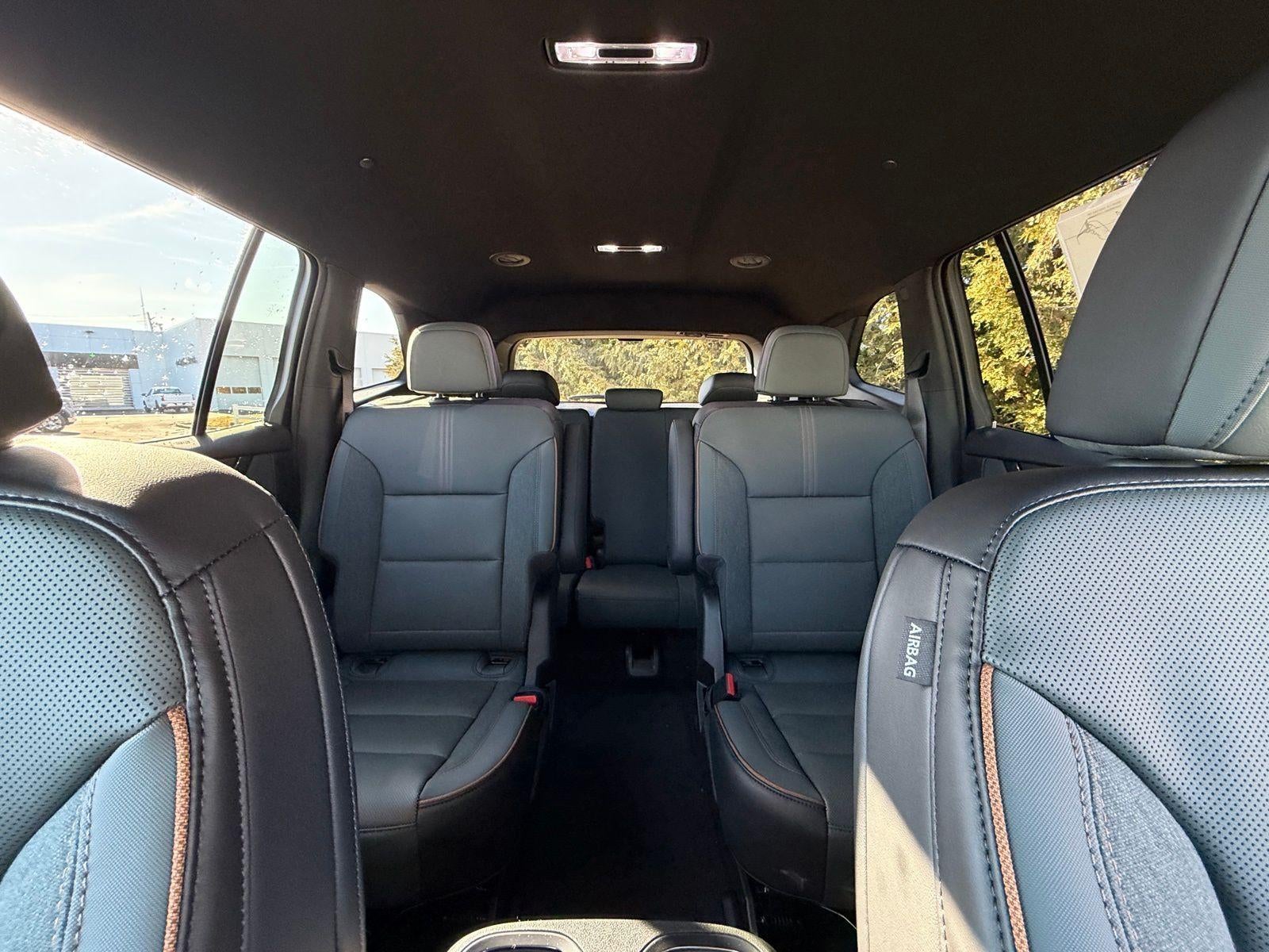 2026 GMC Acadia AWD AT4