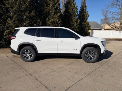 2026 GMC Acadia AWD AT4