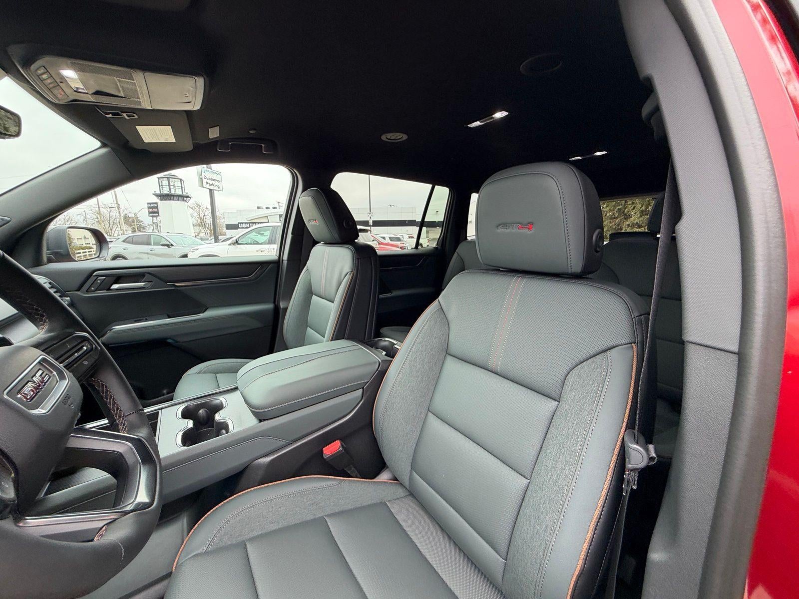 2026 GMC Acadia AWD AT4