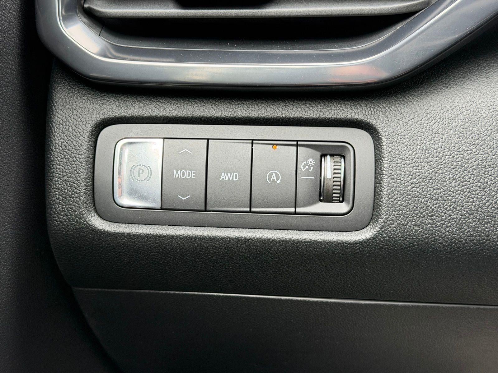 2026 GMC Acadia AWD AT4