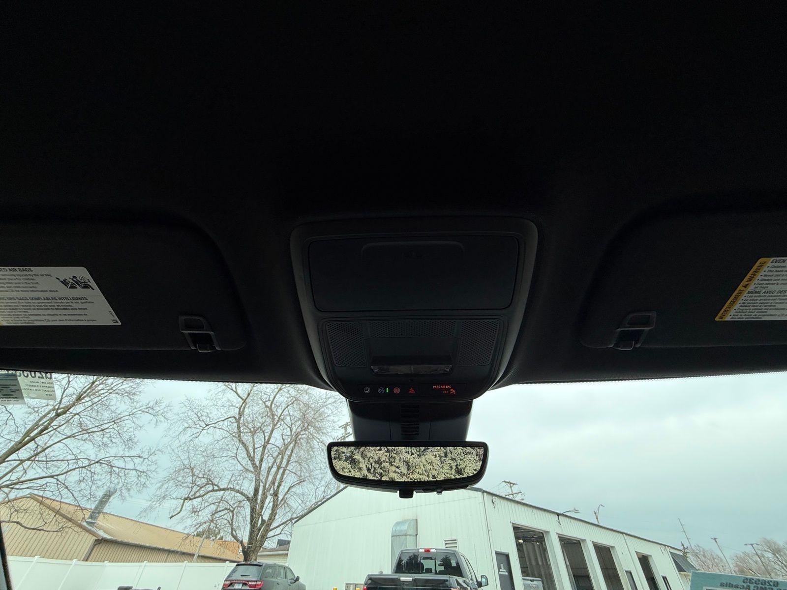 2026 GMC Acadia AWD AT4