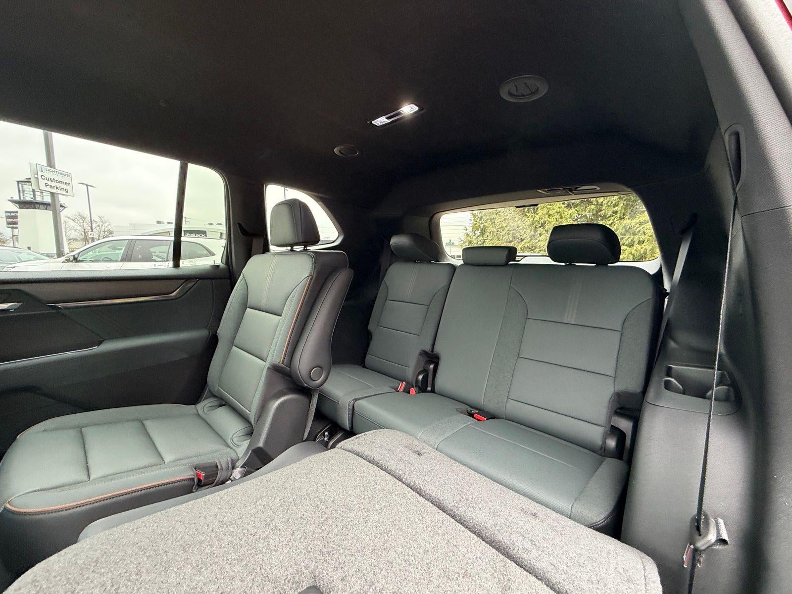 2026 GMC Acadia AWD AT4