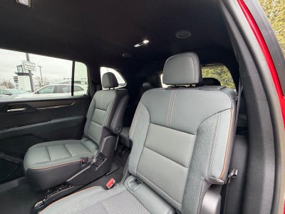 2026 GMC Acadia AWD AT4