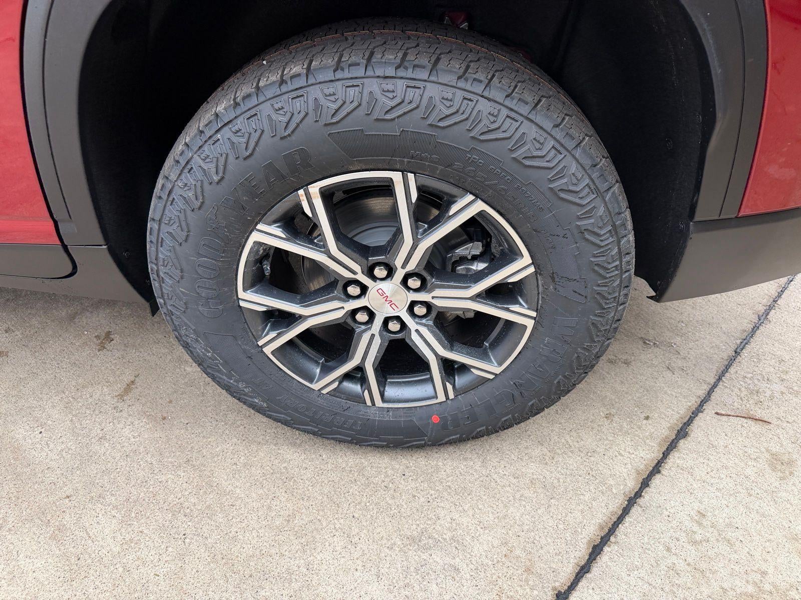 2026 GMC Acadia AWD AT4