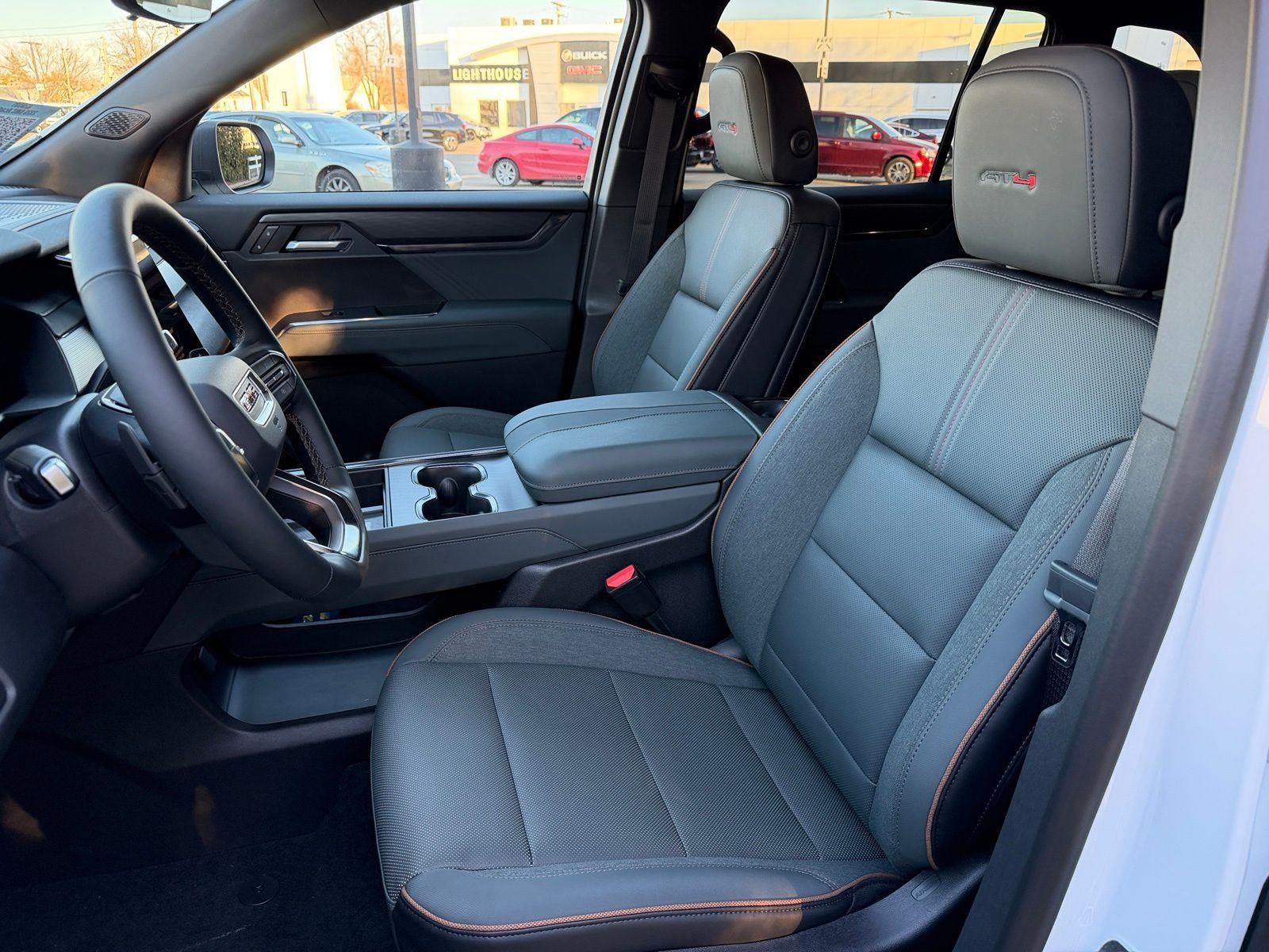 2026 GMC Acadia AWD AT4