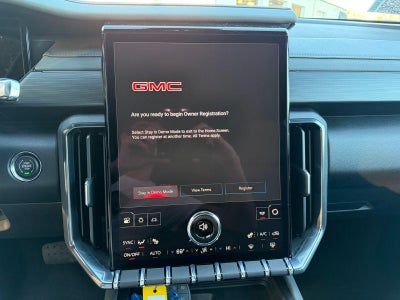 2026 GMC Acadia AWD AT4