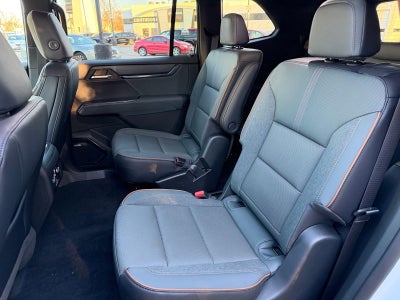 2026 GMC Acadia AWD AT4