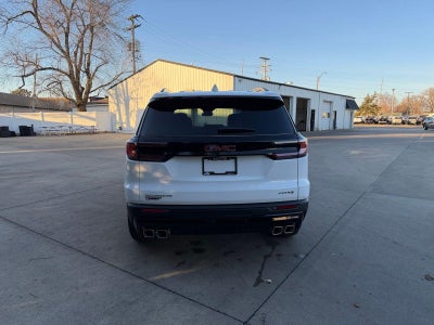 2026 GMC Acadia AWD AT4