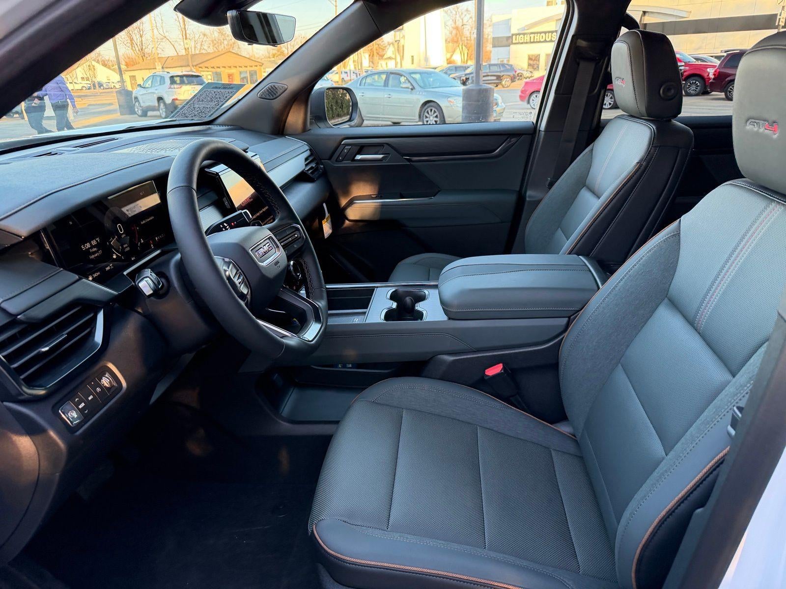 2026 GMC Acadia AWD AT4